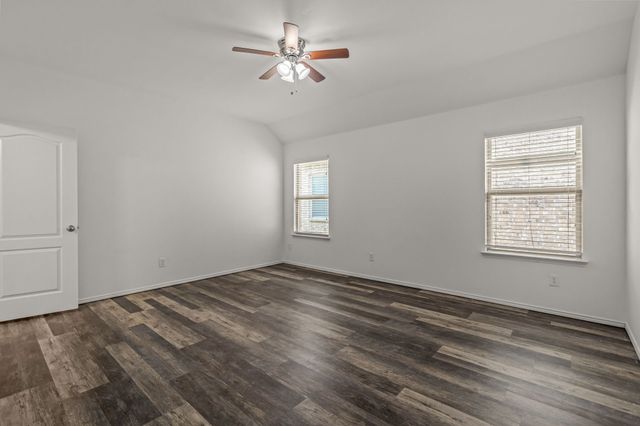 4716 Meadow Green Trail, Fort Worth, TX 76244