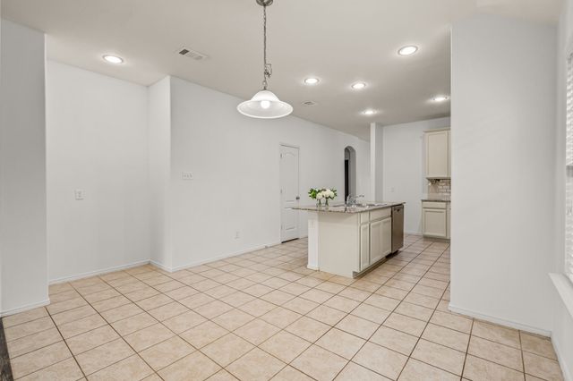 4716 Meadow Green Trail, Fort Worth, TX 76244