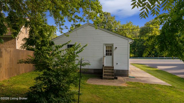 6805 E Manslick Rd, Louisville, KY 40228