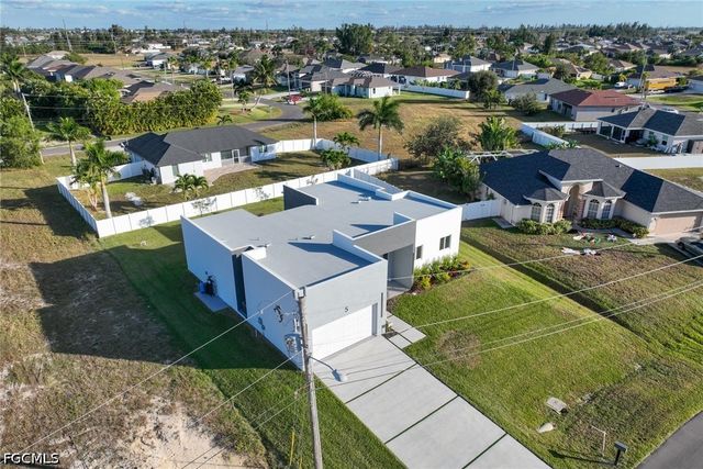 5 SW 26th PL, Cape Coral, FL 33991