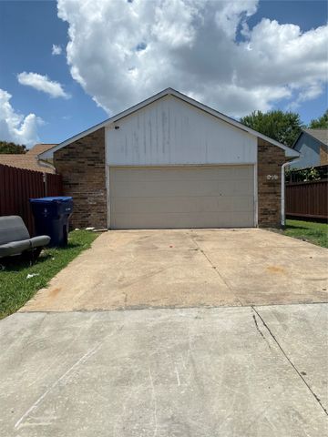 902 Maydelle Lane, Garland, TX 75042