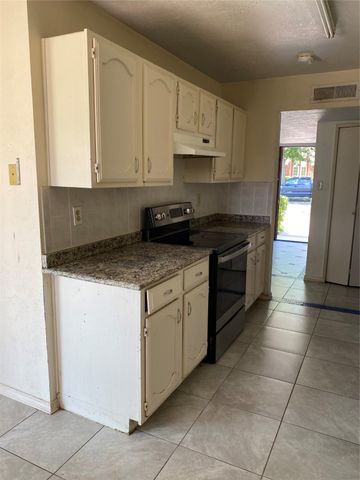 902 Maydelle Lane, Garland, TX 75042