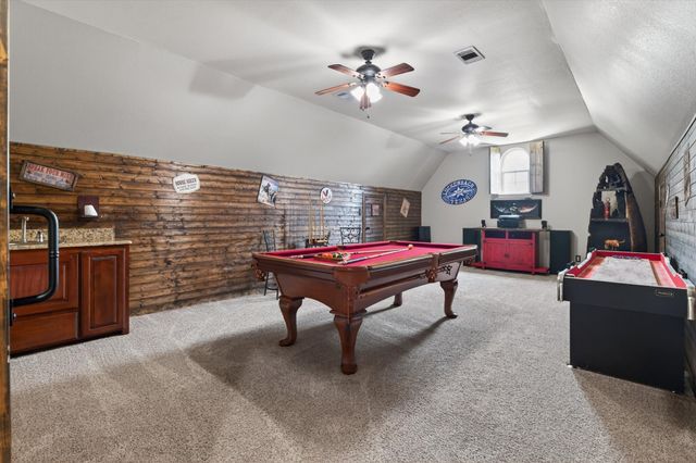 657 Hidden Lakes Boulevard, Gunter, TX 75058