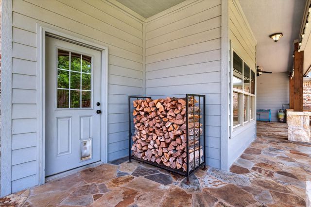657 Hidden Lakes Boulevard, Gunter, TX 75058