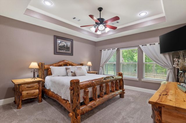 657 Hidden Lakes Boulevard, Gunter, TX 75058