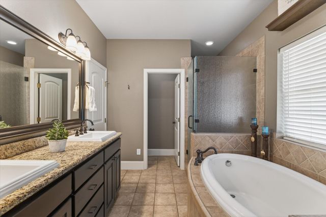 657 Hidden Lakes Boulevard, Gunter, TX 75058