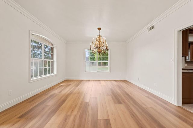 9008 Serrant Court, Bakersfield, CA 93311