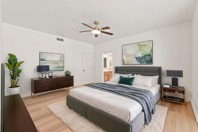 9008 Serrant Court, Bakersfield, CA 93311