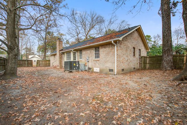 106 Pelican Street, Ladson, SC 29456