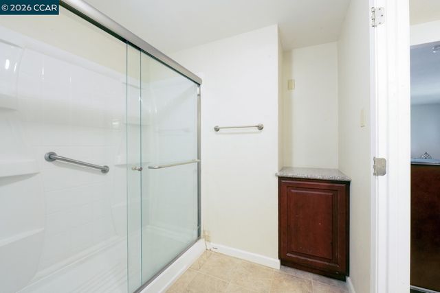 2322 Dalis Dr 201, Concord, CA 94520