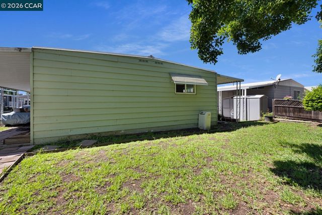 2322 Dalis Dr 201, Concord, CA 94520