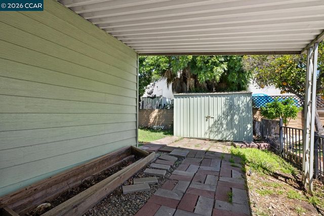 2322 Dalis Dr 201, Concord, CA 94520