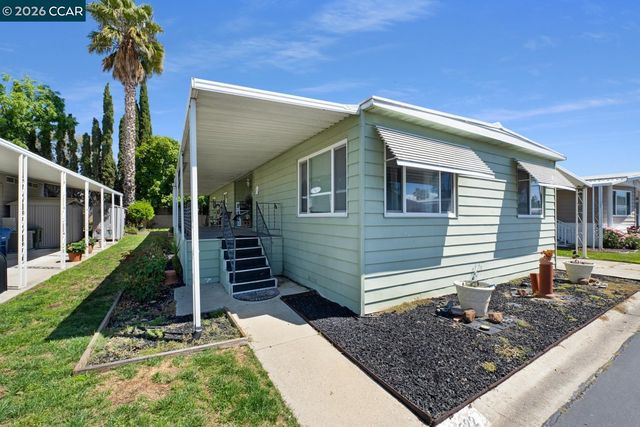 2322 Dalis Dr 201, Concord, CA 94520