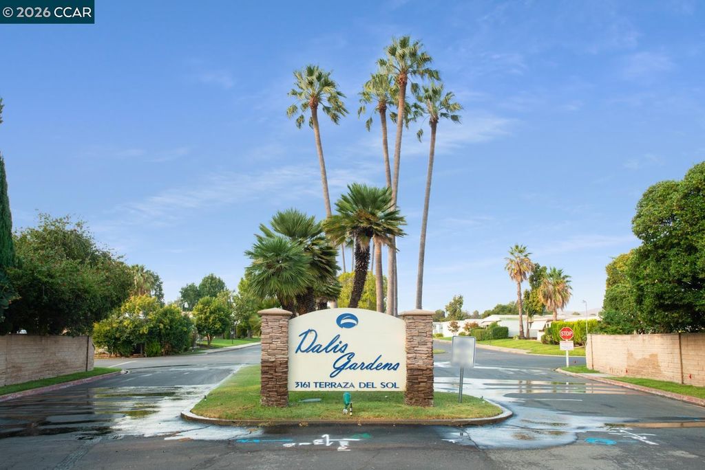 2322 Dalis Dr 201, Concord, CA 94520