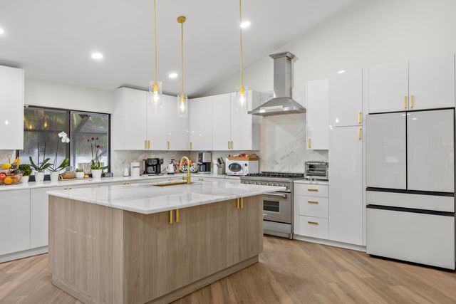 845 NE Mulberry Drive, Boca Raton, FL 33487