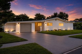 5715 Jackson Street, Hollywood, FL 33023