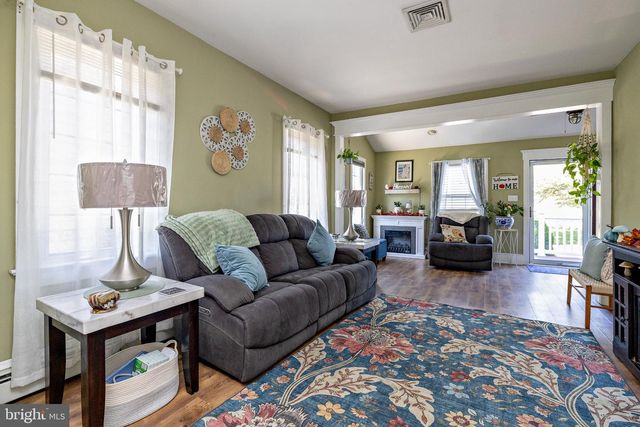 450 WALNUT ST, Audubon, NJ 08106