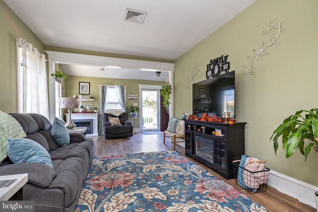 450 WALNUT ST, Audubon, NJ 08106