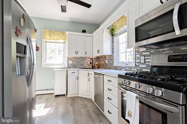 450 WALNUT ST, Audubon, NJ 08106