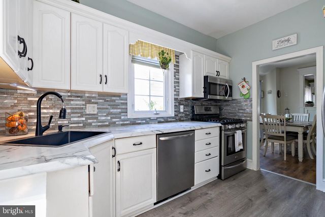 450 WALNUT ST, Audubon, NJ 08106
