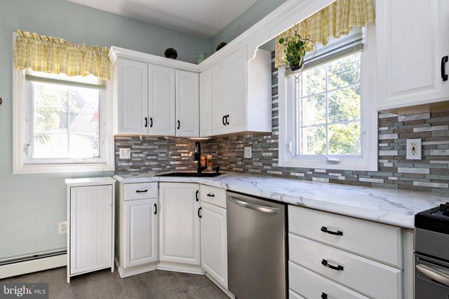 450 WALNUT ST, Audubon, NJ 08106