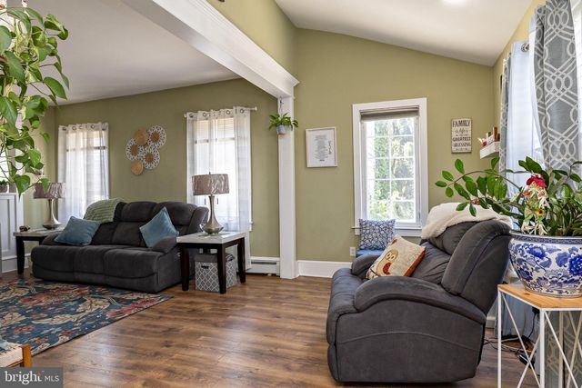 450 WALNUT ST, Audubon, NJ 08106