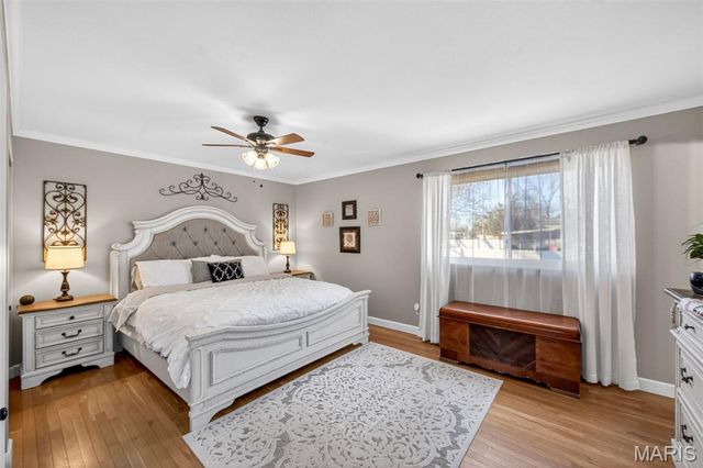 893 Napoli Drive, Ballwin, MO 63021