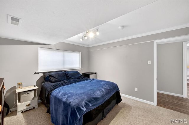 893 Napoli Drive, Ballwin, MO 63021