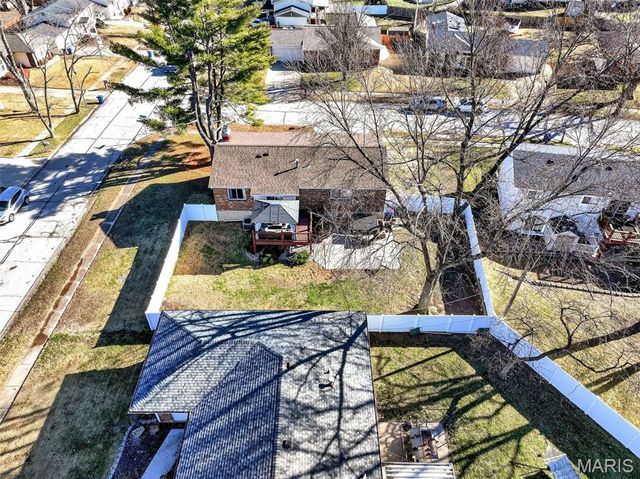 893 Napoli Drive, Ballwin, MO 63021