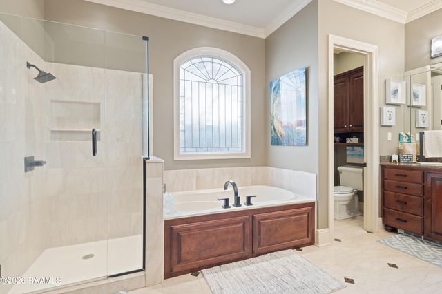 219 Hidden Grove Place, Lafayette, LA 70503