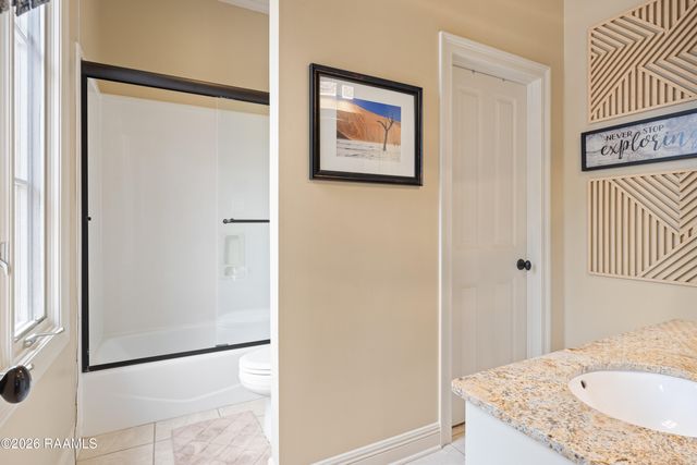 219 Hidden Grove Place, Lafayette, LA 70503