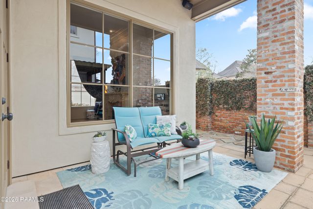 219 Hidden Grove Place, Lafayette, LA 70503