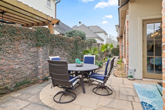 219 Hidden Grove Place, Lafayette, LA 70503