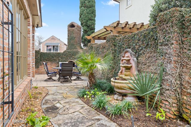 219 Hidden Grove Place, Lafayette, LA 70503