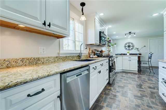 45 Parkridge Drive, Pittsford, NY 14534