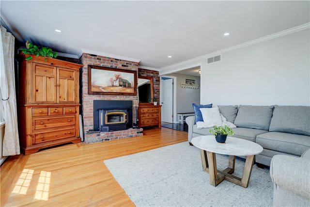 45 Parkridge Drive, Pittsford, NY 14534
