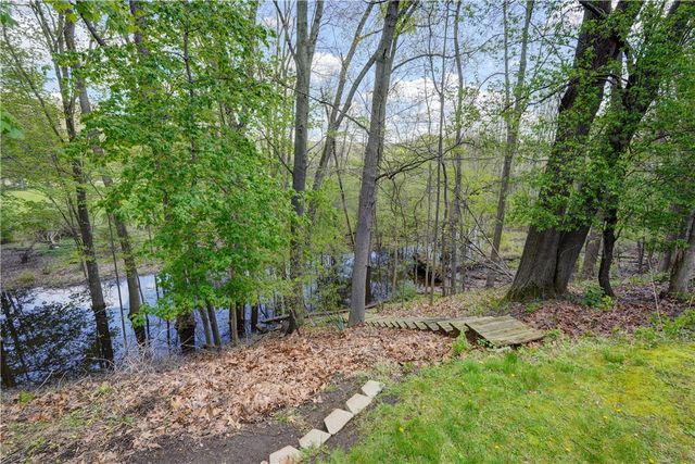 45 Parkridge Drive, Pittsford, NY 14534