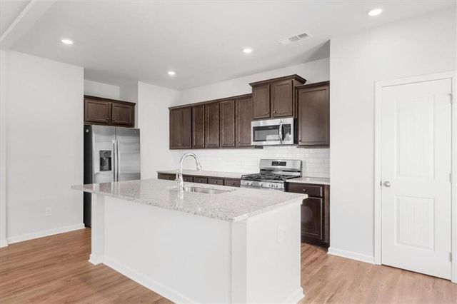 101 Shelter E Lane, Dawsonville, GA 30534