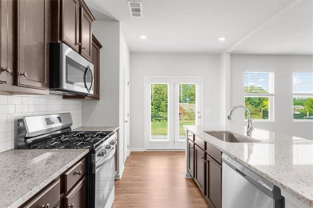 101 Shelter E Lane, Dawsonville, GA 30534