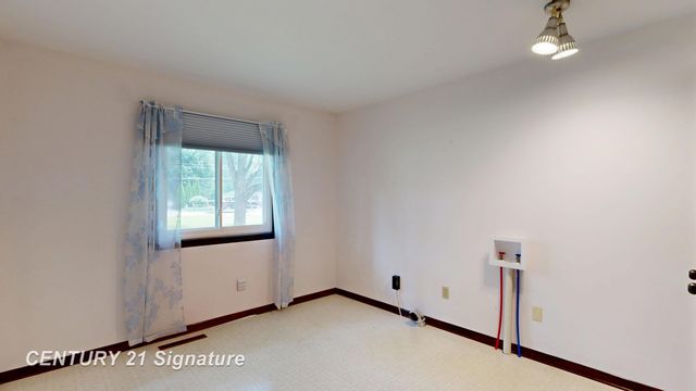 11297 N Jennings Road, Vienna Twp, MI 48420