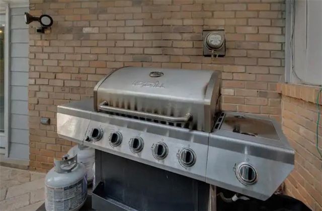 5671 Bobby Brook Court, Lithonia, GA 30038