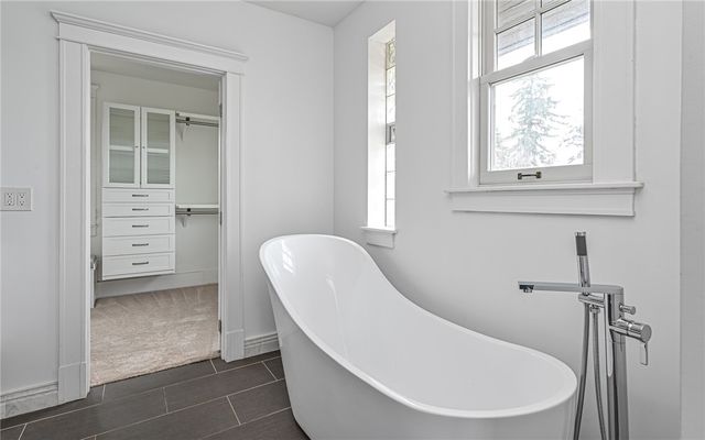 5430 Aylesboro Avenue, Squirrel Hill, PA 15217