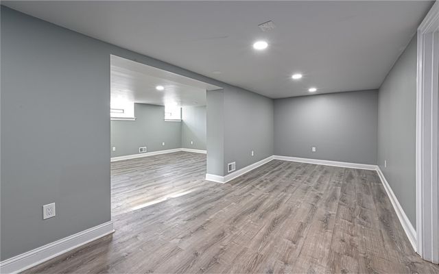 5430 Aylesboro Avenue, Squirrel Hill, PA 15217