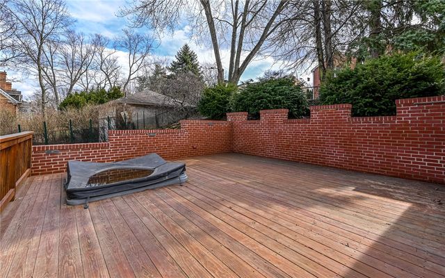 5430 Aylesboro Avenue, Squirrel Hill, PA 15217