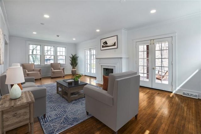 5430 Aylesboro Avenue, Squirrel Hill, PA 15217