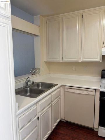 388 Mill Rd, Martinez, CA 94553