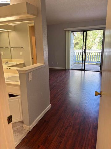 388 Mill Rd, Martinez, CA 94553