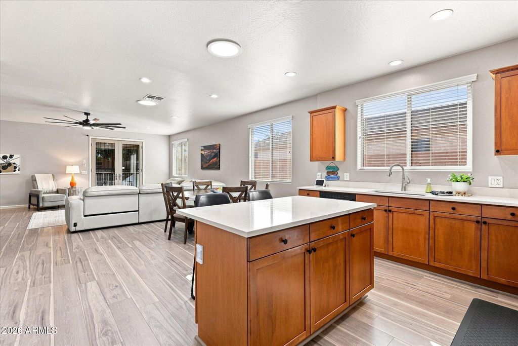 916 W JERSEY Way, San Tan Valley, AZ 85143 — photo 5