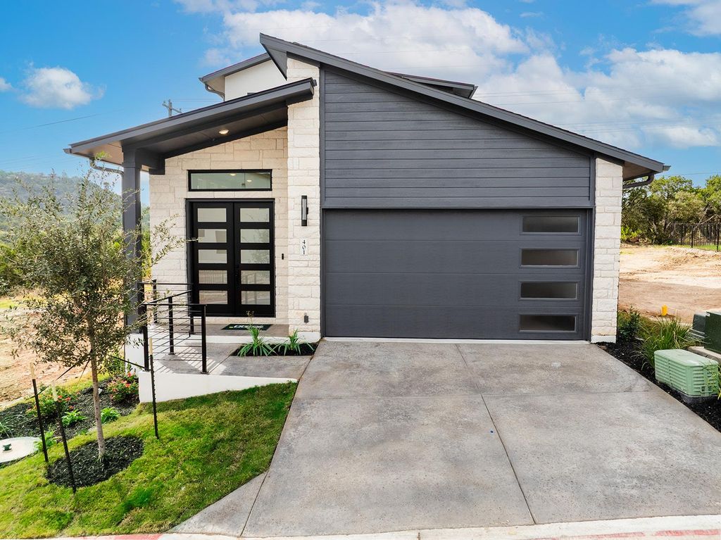 401 Austin Heights RD, Lakeway, TX 78738