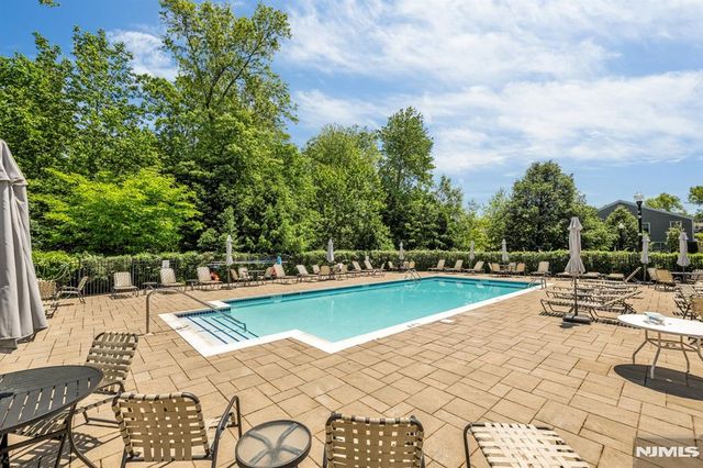 2308 Freeman Way, Allendale, NJ 07401